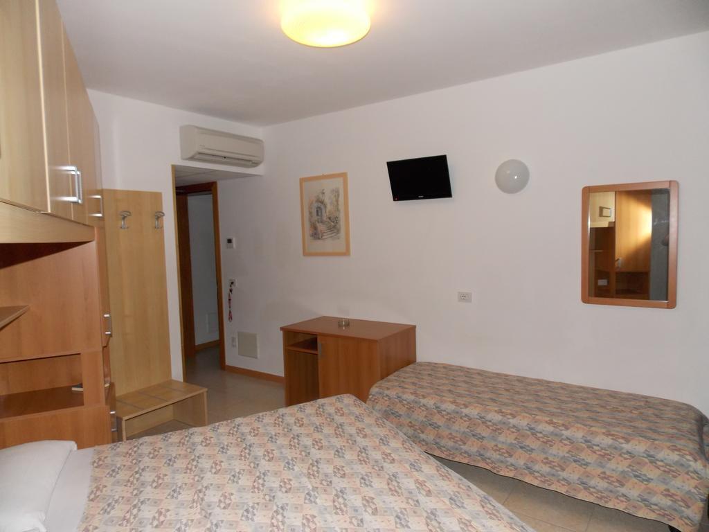 Hotel Colorado Lido di Jesolo Bilik gambar