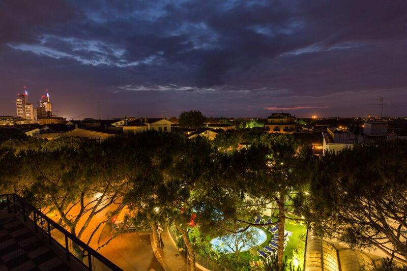 Hotel Colorado Lido di Jesolo Luaran gambar