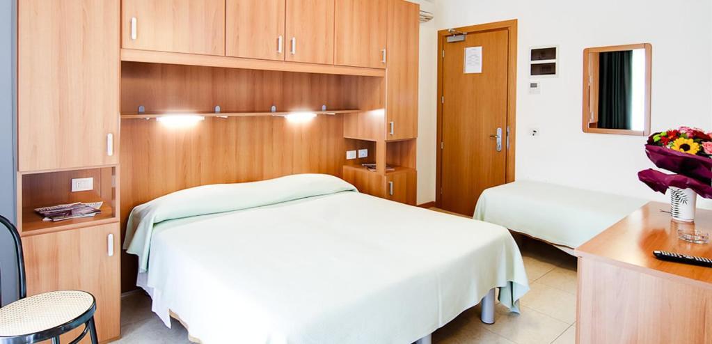 Hotel Colorado Lido di Jesolo Luaran gambar