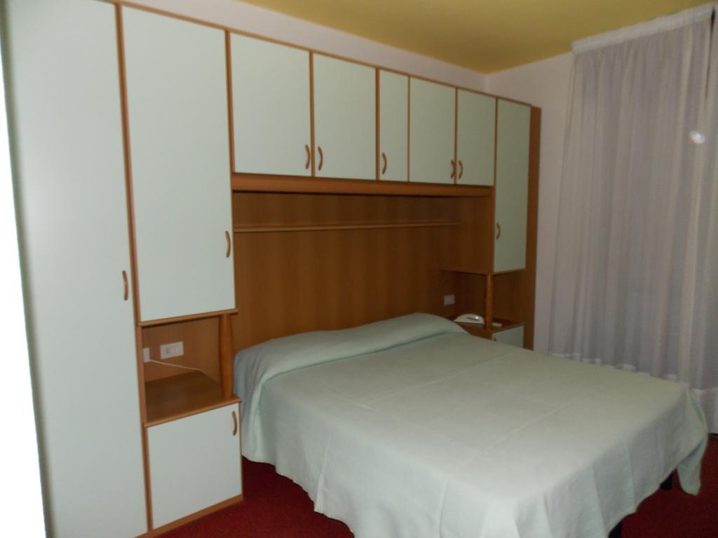 Hotel Colorado Lido di Jesolo Luaran gambar