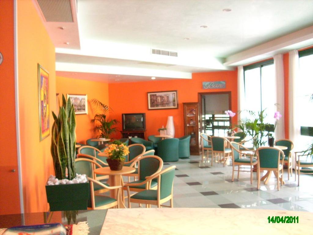 Hotel Colorado Lido di Jesolo Luaran gambar
