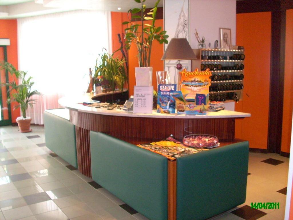 Hotel Colorado Lido di Jesolo Luaran gambar